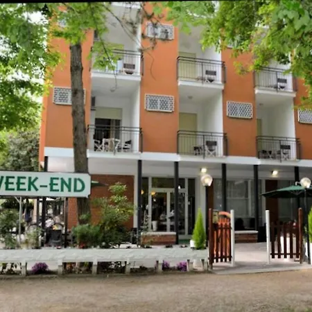Hotel Week-end