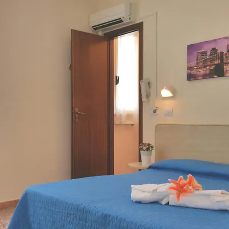 Week-end מלון 3*