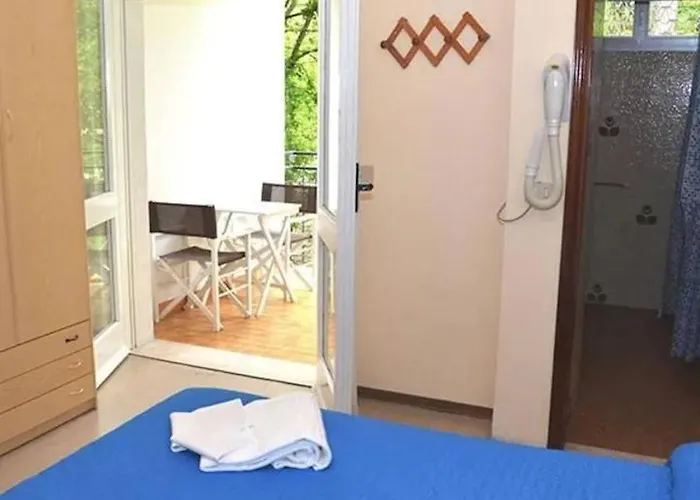 Week-end فندق تْشيزيناتيكو