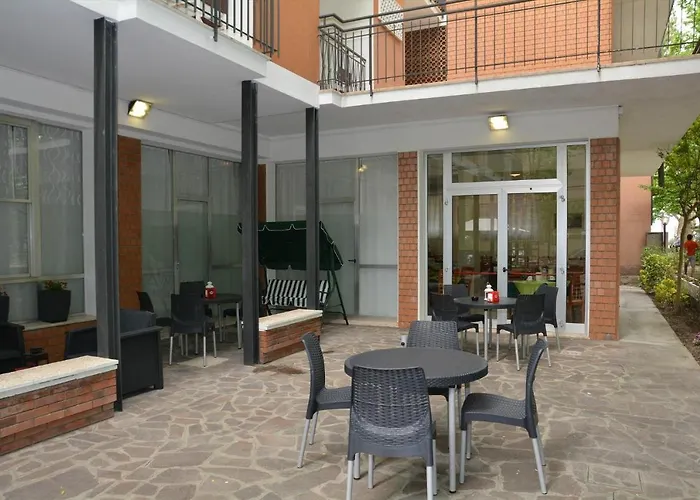 فندق Week-end 3*