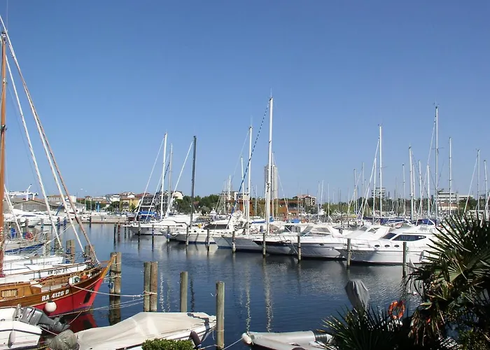 فندق Week-end تْشيزيناتيكو