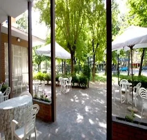 Week-end تْشيزيناتيكو