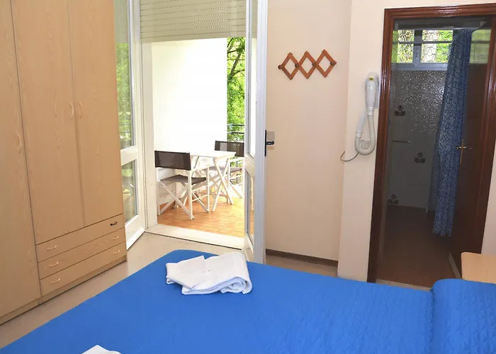 Week-end فندق 3*